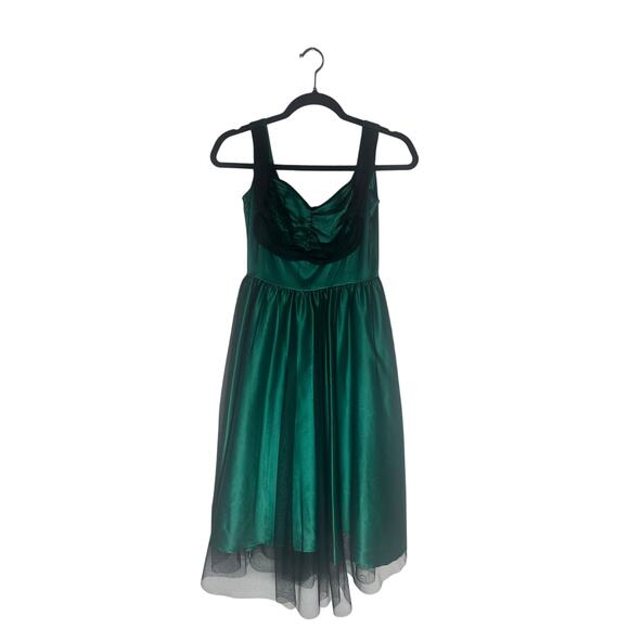 Stop Staring! Women's 6 Emerald Green Fit & Flare Party Dress Vintage-Inspired - Picture 1 of 13